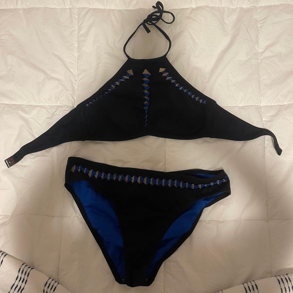 Kenneth cole swimsuit size medium